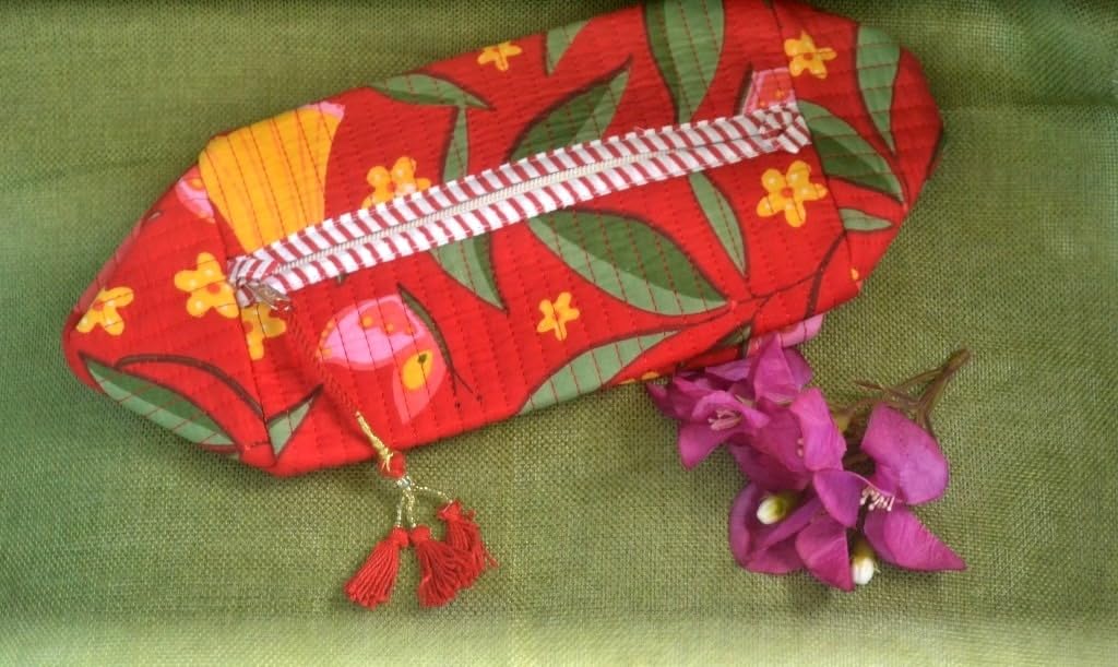 Travel Pouch Red Multi-Purpose Toiletry Organizer, Large Capacity, Durable Fabric, Zipper Closure for Beauty, Stationery, Personal Care – Ideal for Students, Professionals, Artists & Travelers